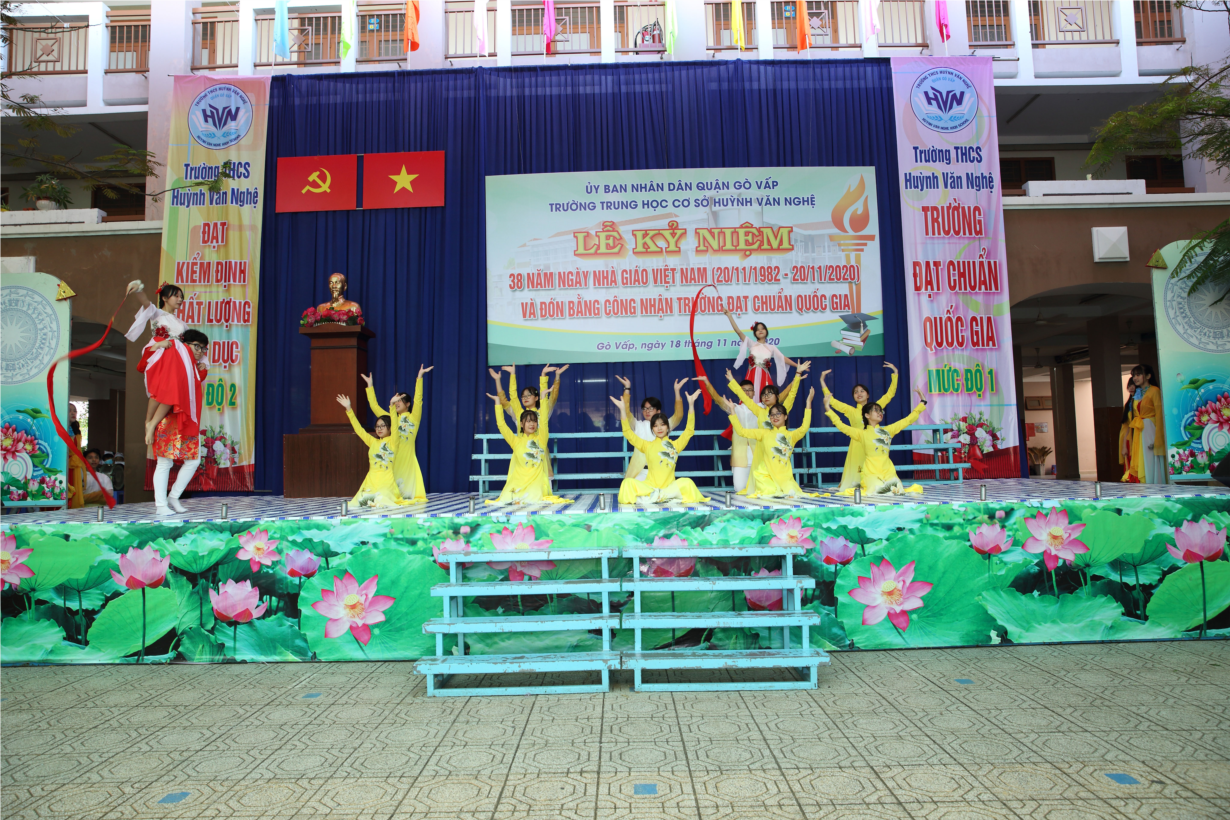 AV6A4490 CHON copy.jpg